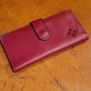 Patricia Nash red leather wallet - snap closure